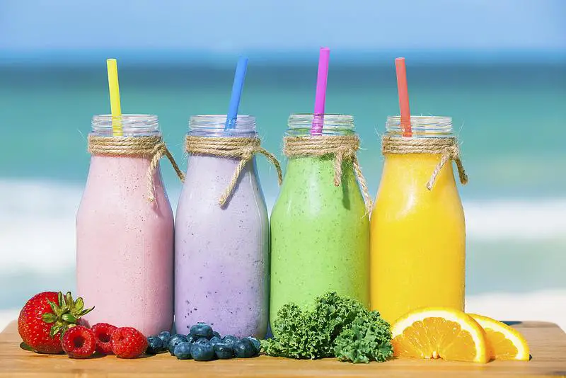 Top 20 refreshing healthy smoothie recipes for sunny days